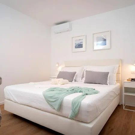 Blue Lagoon House Apartment