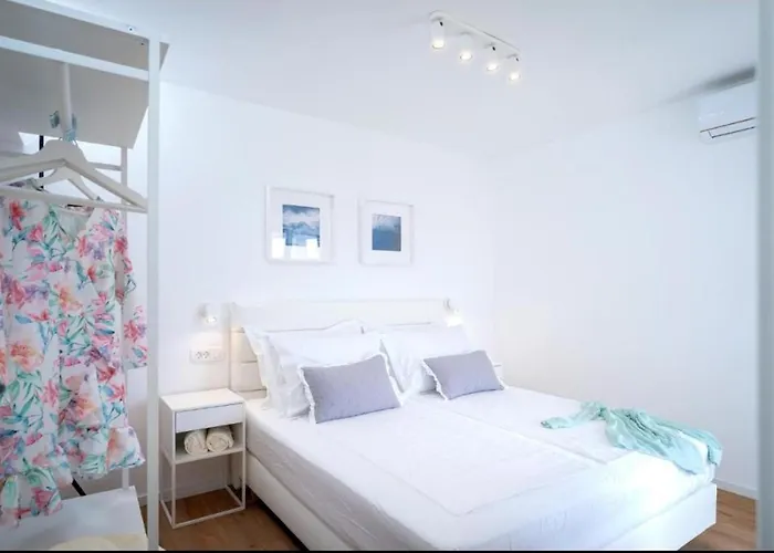Blue Lagoon House شقة هفار